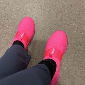 Clove Women's Pink Slip-On Shoes